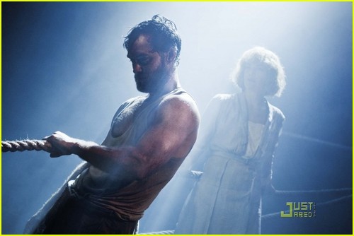  Jude Law: 'Anna Christie' Production Photos!