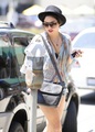 Vanessa - Out and about in Los Angeles - August 10, 2011 - vanessa-hudgens photo