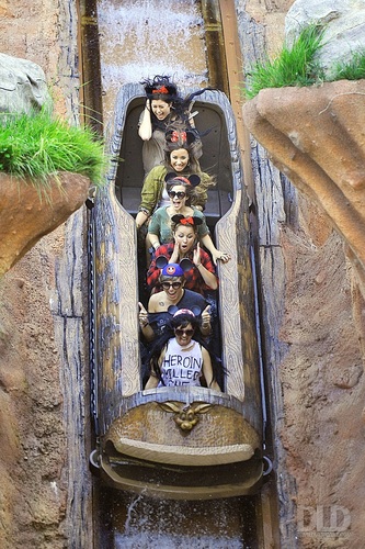  Demi - Having a fun araw at Disneyland in Anaheim, CA - August 21, 2011