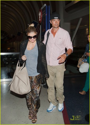 Fergie & Josh Duhamel: LAX Lovebirds!