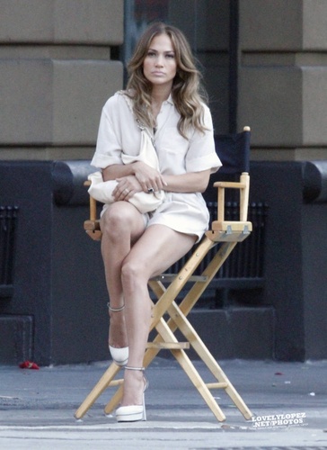  Jennifer - musik video set - "Papi" Video set - August 20, 2011