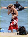 Reese Witherspoon: Hawaiian Vacation Comes to an End - reese-witherspoon photo