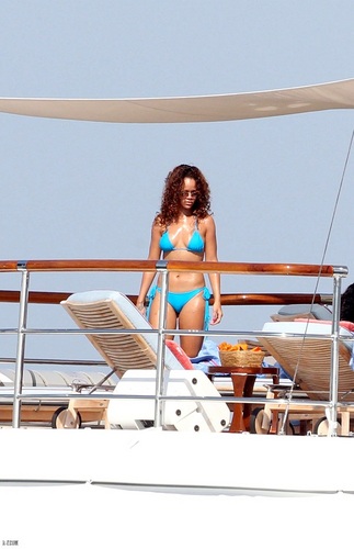  Rihanna - On a yacht in St Tropez - August 23, 2011