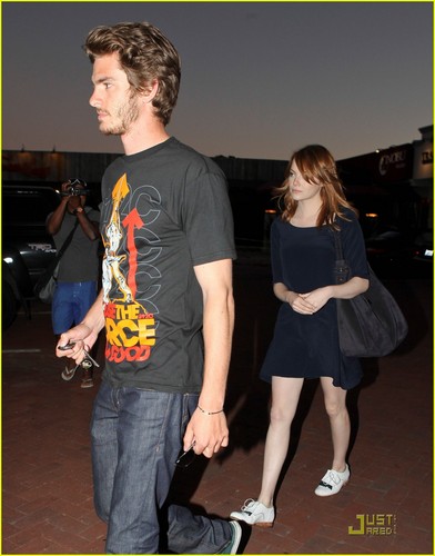  Andrew Garfield & Emma Stone: hapunan Date!
