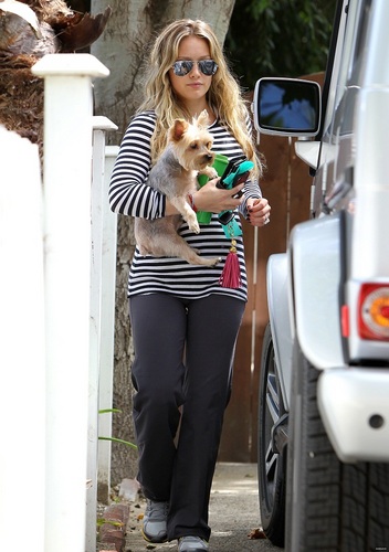 Hilary - Visiting a friend - August 26, 2011