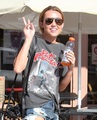 Miley - At New York Bagel & Cafe in Los Angeles - August 24, 2011 - miley-cyrus photo