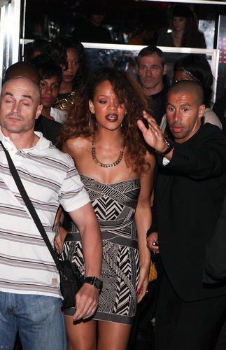  Rihanna - At VIP Room in St Tropez - August 22, 2011