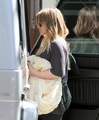 Hilary - Leaves her Yoga Class in Hollywood - August 31, 2011 - hilary-duff photo