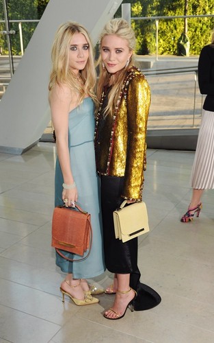 Mary Kate and Ashley - at the 2011 CFDA Awards, June 6, 2011