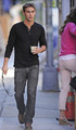 On the Set of Gossip Girl August 30th - chace-crawford photo