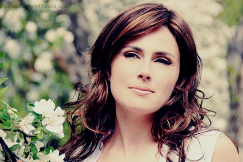 Sharon den Adel Pictures and Hairstyles