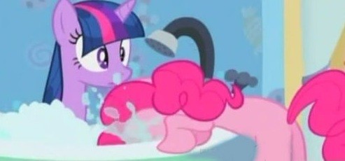 Two ponies one tub