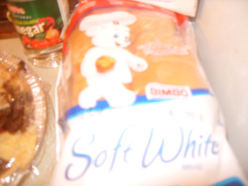 soft white bimbo bread 