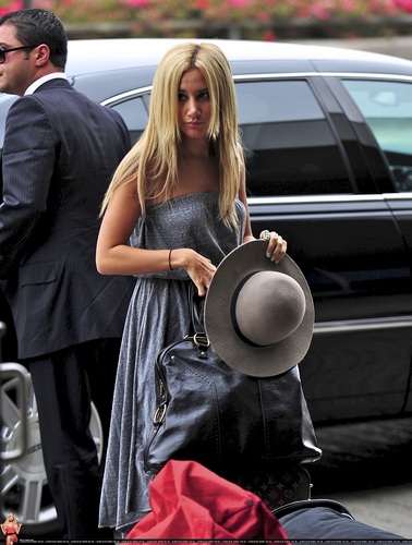  Ashley - Departs from LAX Airport - September 02, 2011
