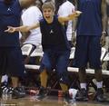 Justin plays basketball:) - justin-bieber photo