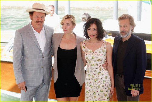  Kate Winslet: 'Carnage' litrato Call in Venice!