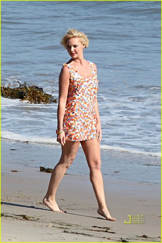  Katherine Heigl: bờ biển, bãi biển bức ảnh Shoot!