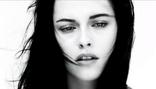 Kristen stewart in Marcus Foster's Musik video for "I was broken"