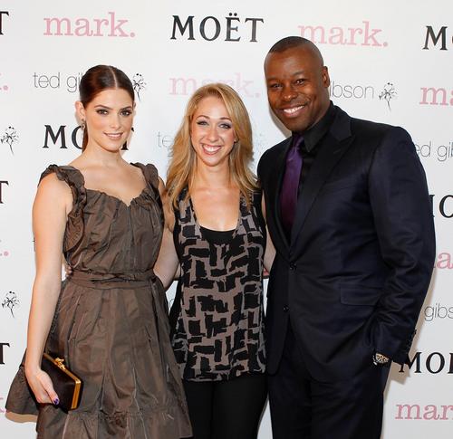 Ashley Greene at Fashion’s Night Out in NYC (Sept 8)