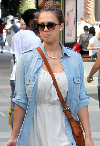  Jessica - Out in Los Angeles - August 27, 2011
