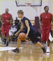 Justin Bieber Plays Basketball for Charity - justin-bieber photo