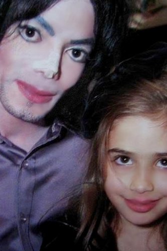  Michael Jackson and Paola