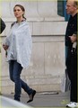 Natalie Portman Takes Baby Aleph to the Museum - natalie-portman photo
