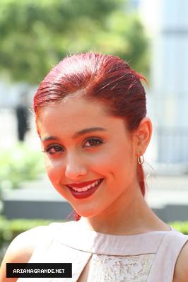  Ariana Grande: Creative Arts Emmy Awards 2011