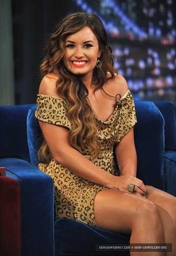  Demi - Late Night with Jimmy Fallon - September 20, 2011