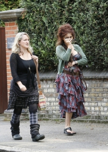 Helena - Out in Londra
