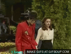  Lisa & MJ (gifs)