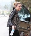 Mile - Out in Pasadena - September 16, 2011 - miley-cyrus photo