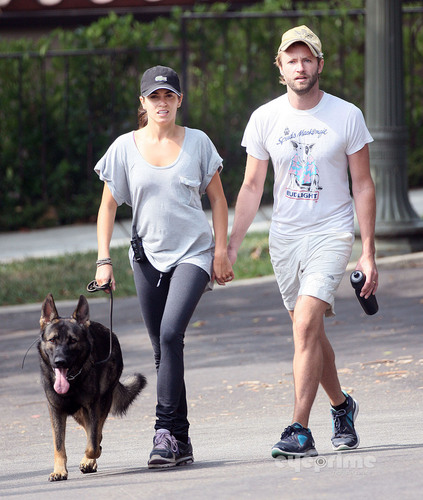  Nikki Reed and Paul McDonald out for a Hike in Hollywood, Sep 15