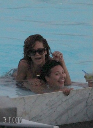  rihanna - At her hotel's pool in Rio de Janeiro - September 20, 2011