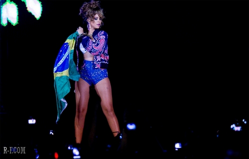  Rihanna - LOUD Tour - Belo Horizonte (Brazil) - September 18, 2011