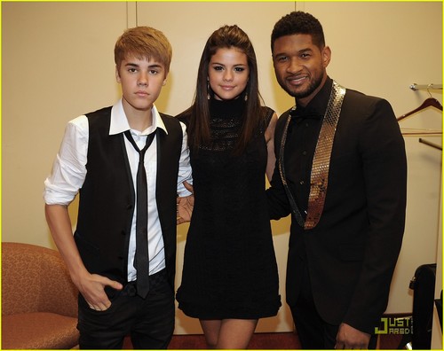  Selena Gomez & Justin Bieber: Georgia موسیقی Hall of Fame Awards