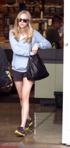  Shopping at Whole Foods in LA; 16th September 2011