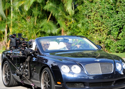  Jennifer - Parker.. Film set - Filming in Miami - September 21, 2011