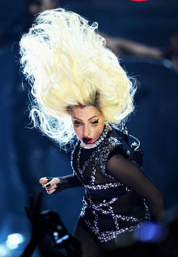  Lady Gaga performing @ iHeartRadio संगीत Festival