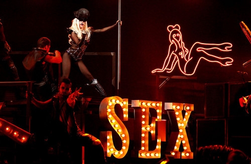  Lady Gaga performing @ iHeartRadio 音楽 Festival