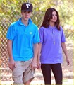 Selena Gomez & Justin Bieber: Zoo Date! - justin-bieber-and-selena-gomez photo