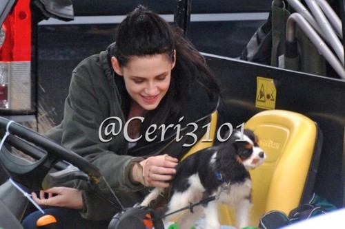  Kristen On The Set Of ‘Snow White And The Huntsman’