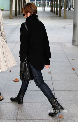 Emma Watson is back in London [October 3] 
