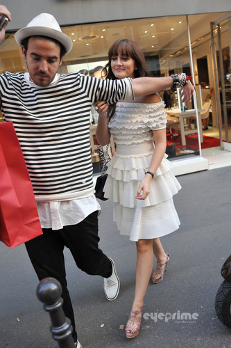  Leighton Meester seen out shopping in Paris, Sep 30