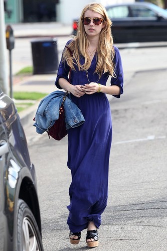  Emma Roberts spotted out in Hollywood, October 4