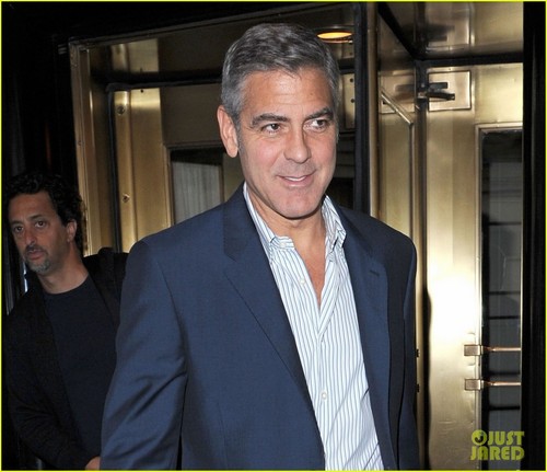  George Clooney: Skinny Dipping is a Tradition at my House!