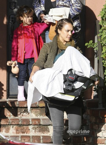  Jessica Alba takes Baby Haven Garner to the Doctor in L.A, Oct 5