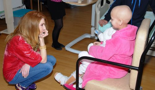 Nicola visiting Alder Hey children's hospital [27/09/11]