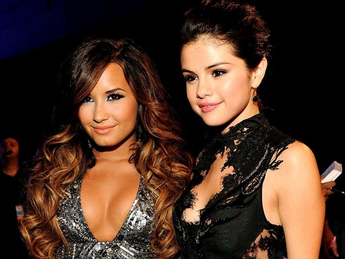  Selena&Demi Hintergrund ❤