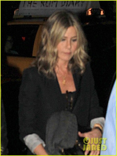  Jennifer Aniston & Justin Theroux: SNL After Party Pair